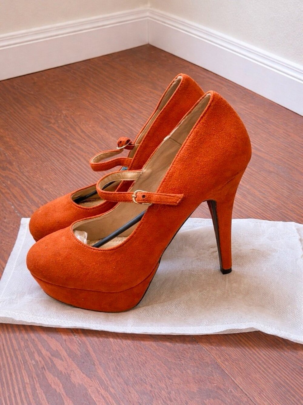 Ollio Women’s Mary Jane Platform Heels Rust - Picture 2 of 5